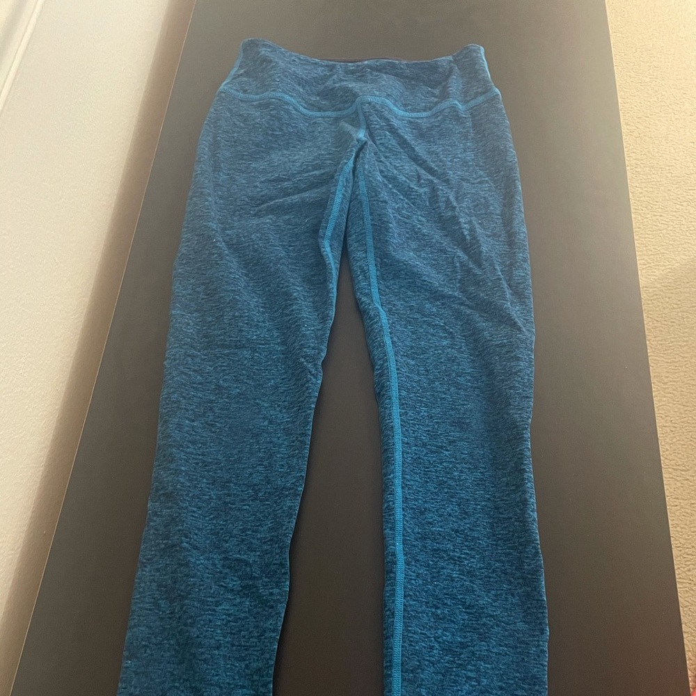 Beyond yoga size S leggings.